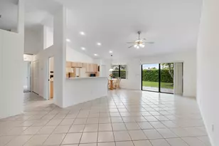 9561 N Orchard Cir, Davie, FL 33328 - Photo 17