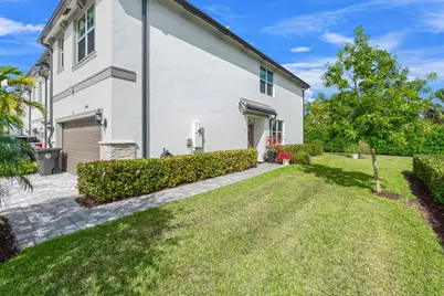 2906 Olivia Avenue, Lauderdale Lakes, FL 33311 - Photo 3
