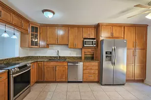 1917 NE 3rd St, Deerfield Beach, FL 33441 - Photo 11