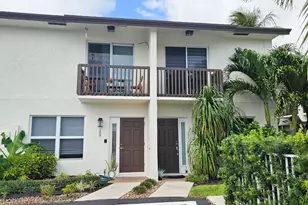 1917 NE 3rd St, Deerfield Beach, FL 33441 - Photo 1