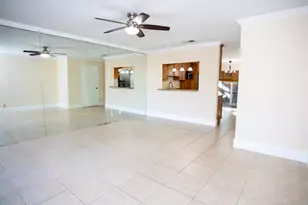 1917 NE 3rd St, Deerfield Beach, FL 33441 - Photo 9