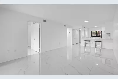 510 W Park Drive #104-3, Miami, FL 33172 - Photo 1