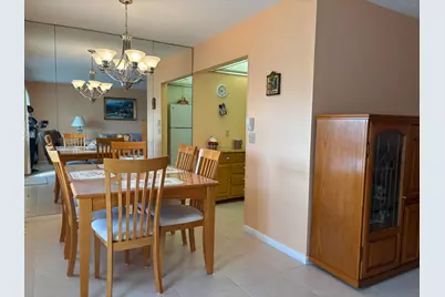 115 Camden E, West Palm Beach, FL 33417 - Photo 3