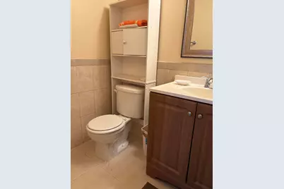 115 Camden E, West Palm Beach, FL 33417 - Photo 9