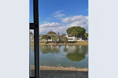 115 Camden E, West Palm Beach, FL 33417 - Photo 1