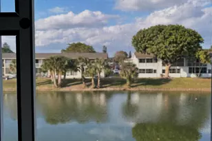 115 Camden E, West Palm Beach, FL 33417 - Photo 1