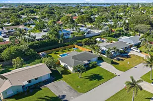 372 Franklin Rd, Jupiter, FL 33469 - Photo 3