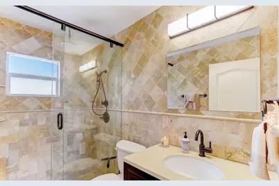 2625 SE 5th Street, Pompano Beach, FL 33062 - Photo 11