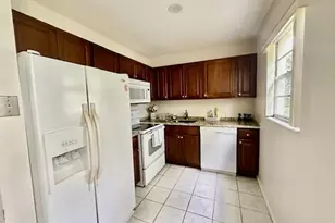 588 Mansfield N, Boca Raton, FL 33434 - Photo 3