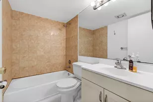 3010 Guildford A, Boca Raton, FL 33434 - Photo 11