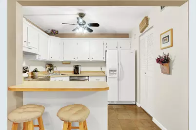 338 Knotty Pine Circle #D1, Greenacres, FL 33463 - Photo 5