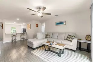 8275 105th Ct, Vero Beach, FL 32967 - Photo 13