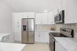 9260 Laurel Green Dr, Boynton Beach, FL 33437 - Photo 7