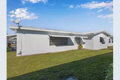 2016 SW Golf Lane SW, Boynton Beach, FL 33426 - Photo 21