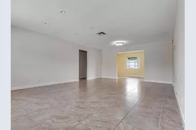 2016 SW Golf Lane SW, Boynton Beach, FL 33426 - Photo 5