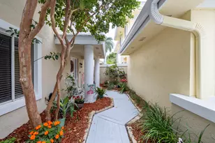 218 W Canterbury Dr W, Palm Beach Gardens, FL 33418 - Photo 51