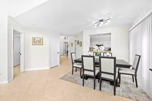 218 W Canterbury Dr W, Palm Beach Gardens, FL 33418 - Photo 7