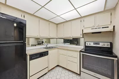 6195 Rock Island Road #210, Tamarac, FL 33319 - Photo 9