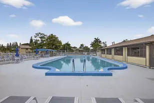 327 Pine Ridge Cir, Greenacres, FL 33463 - Photo 7