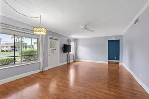 327 Pine Ridge Cir, Greenacres, FL 33463 - Photo 23