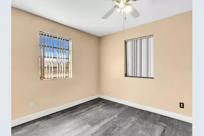 4901 SW 51st Street, Davie, FL 33314 - Photo 21