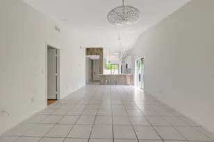 10323 W Boca Bnd W, Boca Raton, FL 33428 - Photo 13