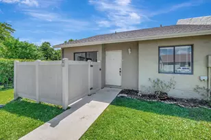 10323 W Boca Bnd W, Boca Raton, FL 33428 - Photo 3