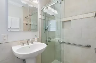 4760 NE 17th Ave, Oakland Park, FL 33334 - Photo 11