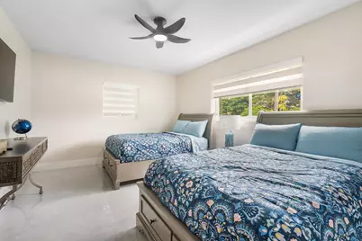 4760 NE 17th Avenue, Oakland Park, FL 33334 - Photo 13