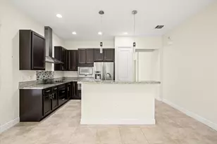 10600 NW 36th St, Coral Springs, FL 33065 - Photo 11