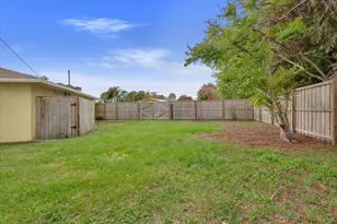 1491 SE Concha St, Port Saint Lucie, FL 34983 - Photo 37