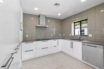 450 N Victoria Park Road, Fort Lauderdale, FL 33301 - Photo 13