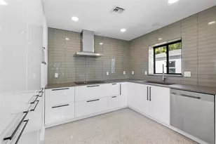 450 N Victoria Park Rd, Fort Lauderdale, FL 33301 - Photo 13