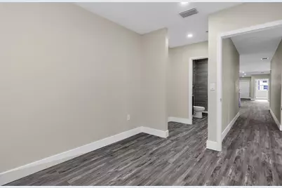 2451 NW 21st Street, Fort Lauderdale, FL 33311 - Photo 13