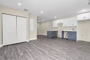 2451 NW 21st St, Fort Lauderdale, FL 33311 - Photo 7