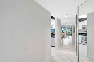 7280 Amberly Ln, Delray Beach, FL 33446 - Photo 7