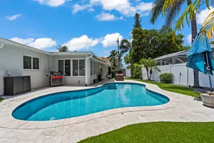 801 SE 14th St, Deerfield Beach, FL 33441 - Photo 1