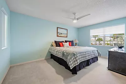 18 Windsor Lane, Palm Beach Gardens, FL 33418 - Photo 13