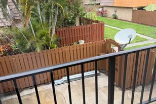 882 Springdale Cir, Palm Springs, FL 33461 - Photo 25