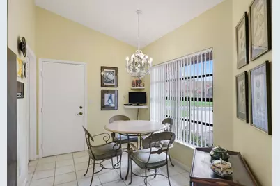 8423 Juddith Avenue, Boynton Beach, FL 33472 - Photo 9