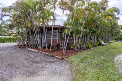 4750 South Road, Wellington, FL 33414 - Photo 9