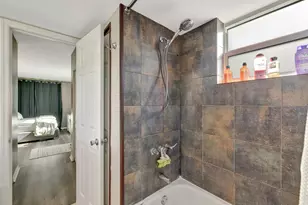 3004 NE 5th Terrace, Wilton Manors, FL 33334 - Photo 9