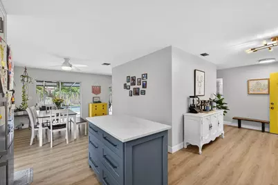 9820 Daisy Avenue, Palm Beach Gardens, FL 33410 - Photo 9