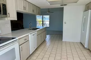 5637 Decatur Dr, New Port Richey, FL 34652 - Photo 15