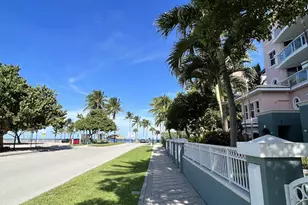 2051 SE 3rd St, Deerfield Beach, FL 33441 - Photo 3