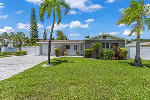 801 SE 14th St, Deerfield Beach, FL 33441 - Photo 3