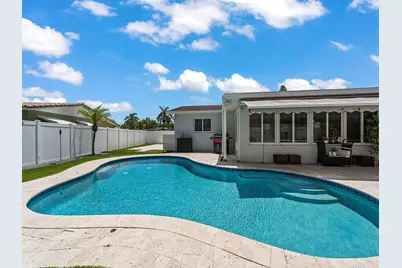 801 SE 14th Street, Deerfield Beach, FL 33441 - Photo 1