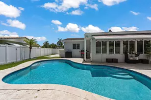 801 SE 14th St, Deerfield Beach, FL 33441 - Photo 1