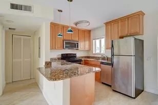 410 SW 15th St, Pompano Beach, FL 33060 - Photo 1
