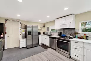 1071 Peak Rd, Lake Worth, FL 33462 - Photo 11